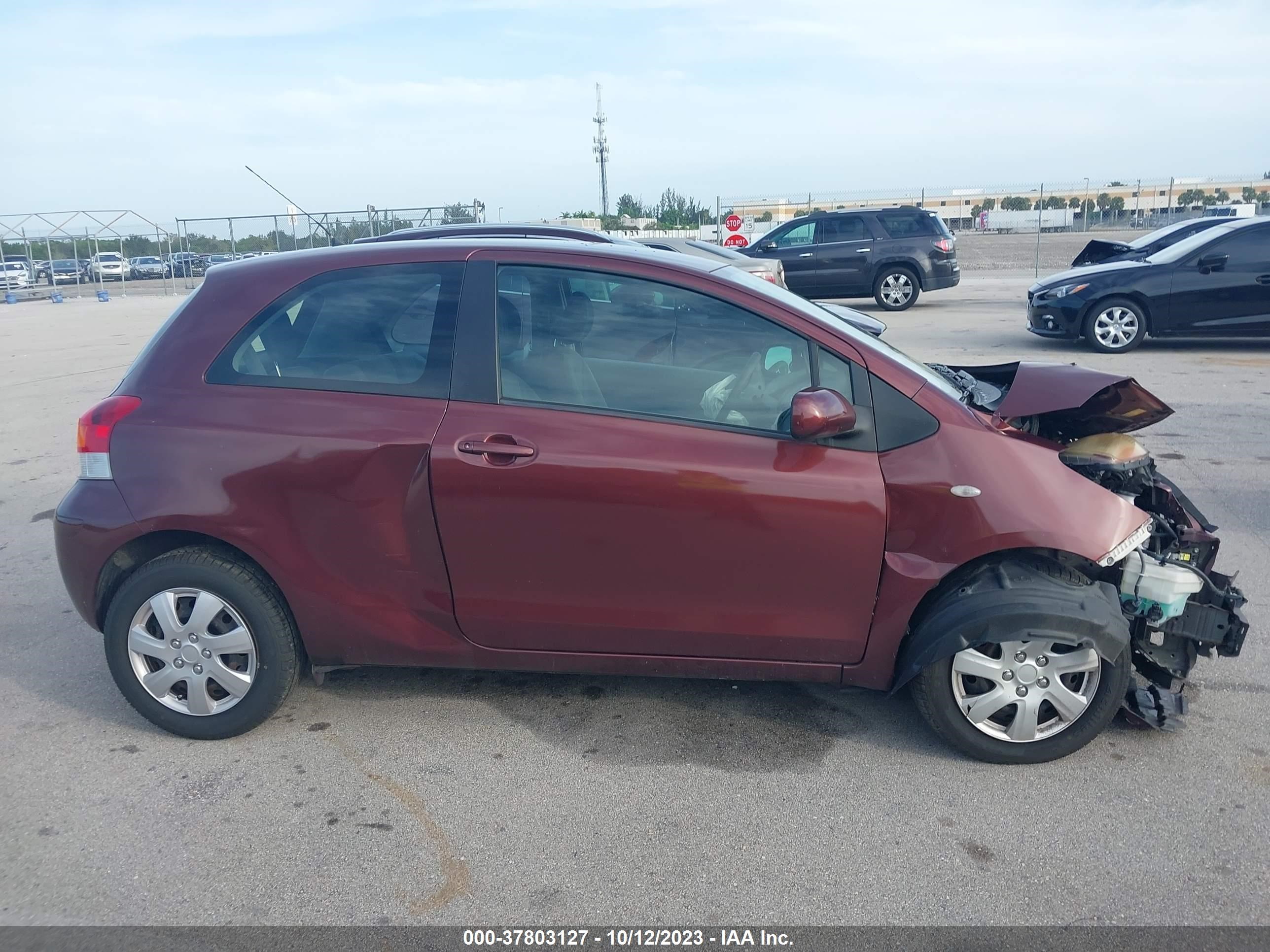 Photo 12 VIN: JTDJT4K33A5283850 - TOYOTA YARIS 