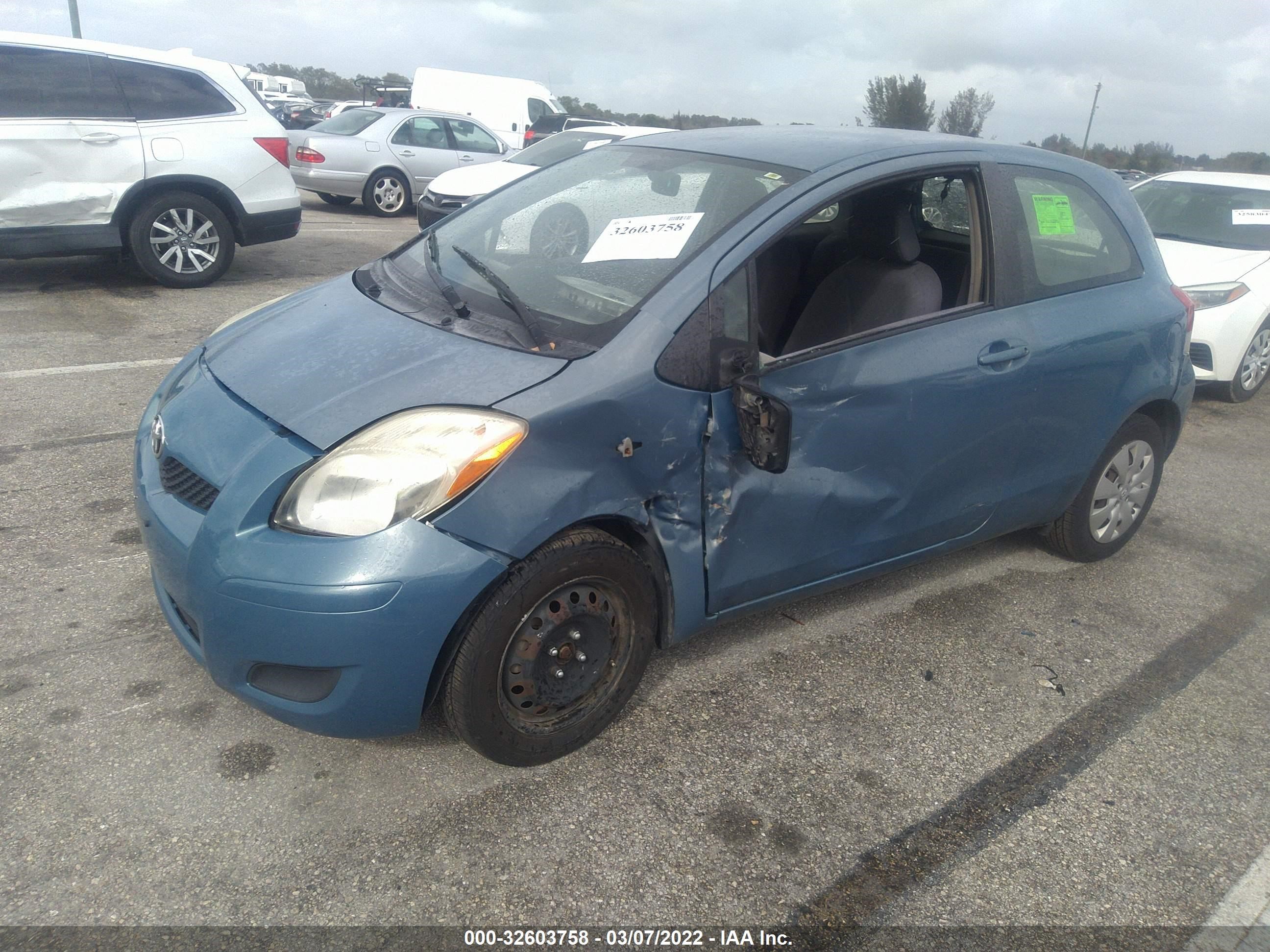 Photo 1 VIN: JTDJT4K39A5295243 - TOYOTA YARIS 