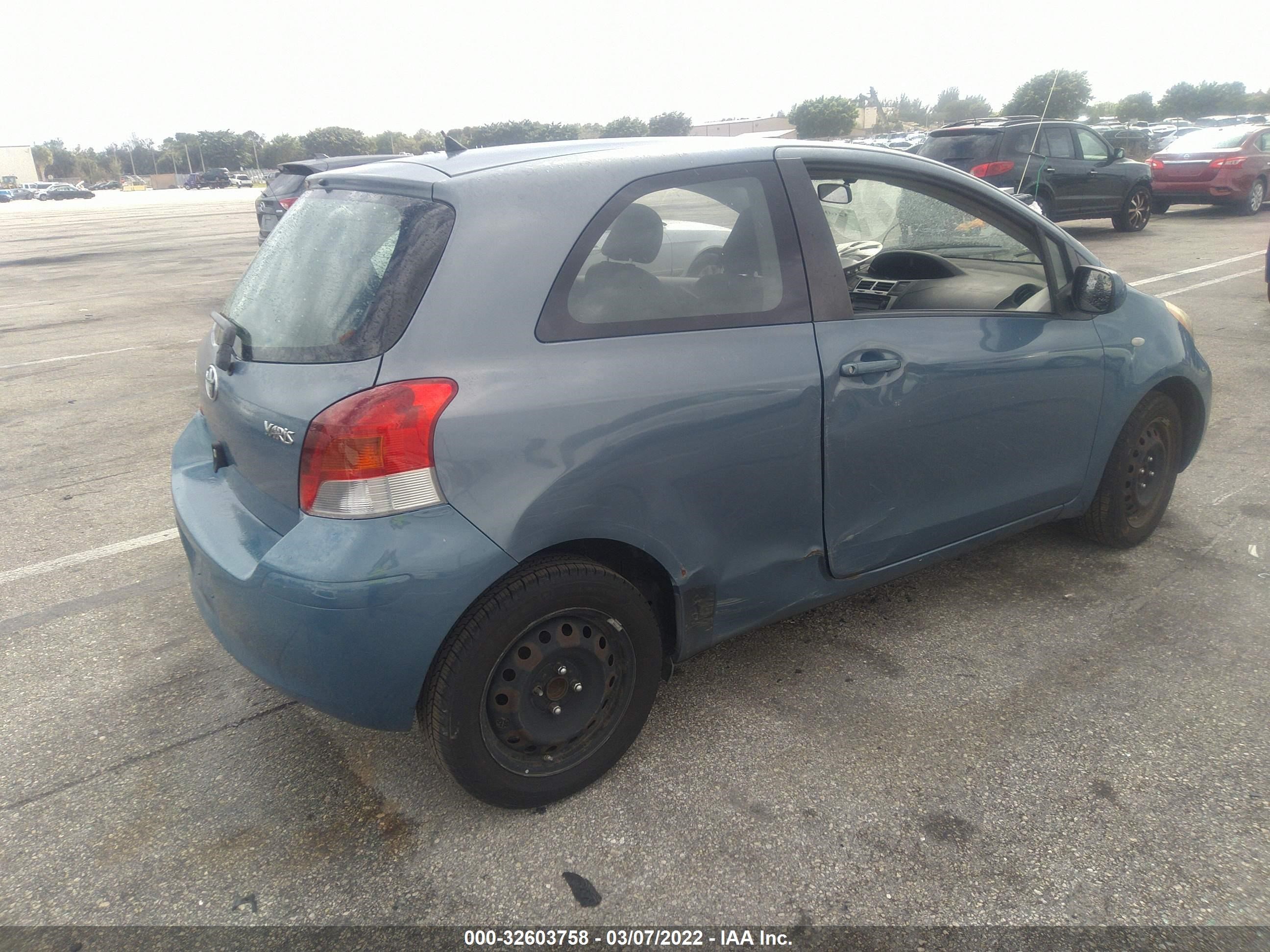 Photo 3 VIN: JTDJT4K39A5295243 - TOYOTA YARIS 