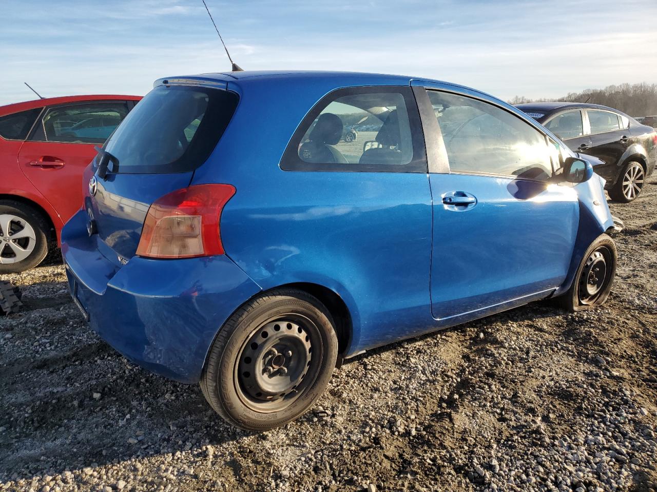 Photo 2 VIN: JTDJT903385158633 - TOYOTA YARIS 