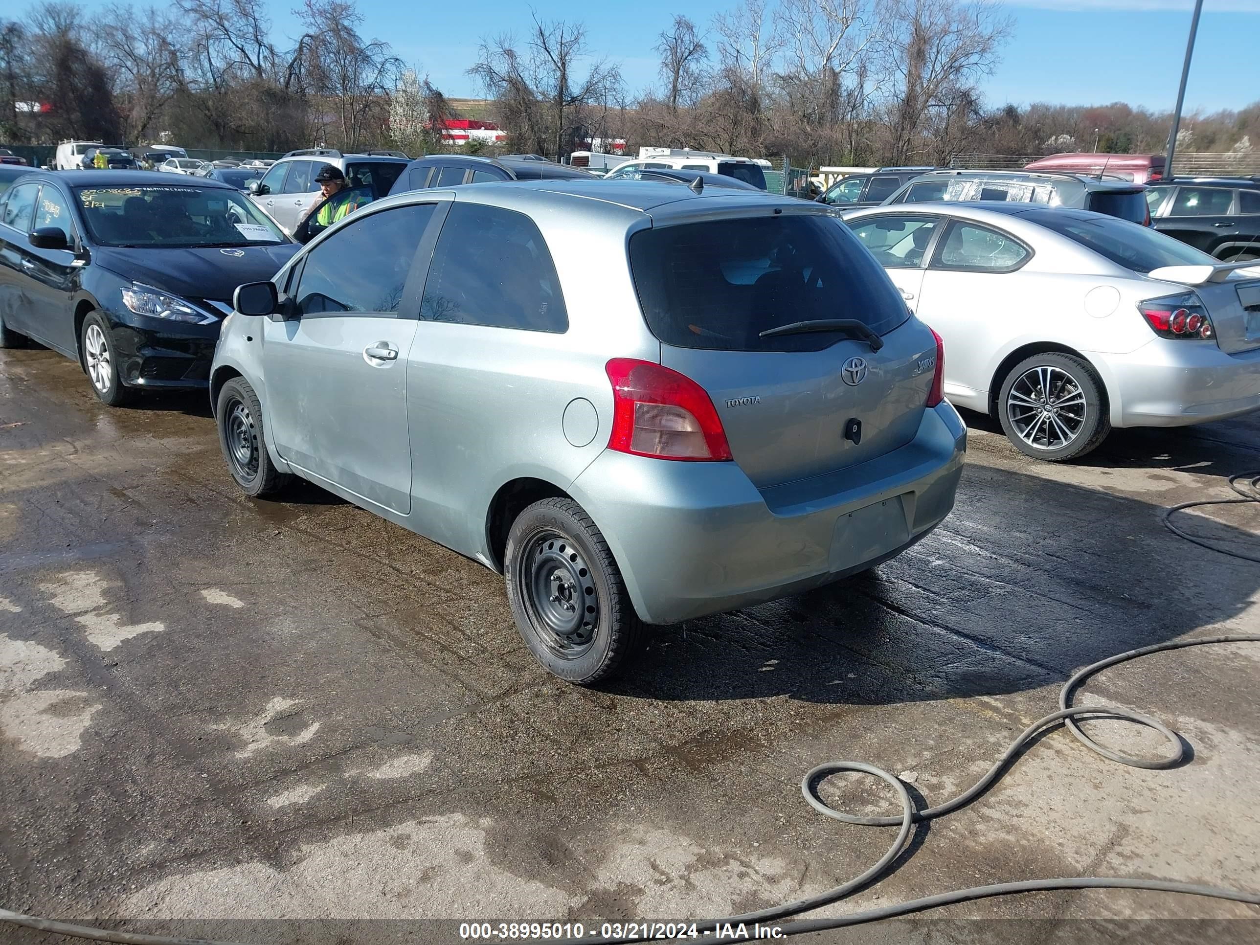 Photo 2 VIN: JTDJT903775062406 - TOYOTA YARIS 