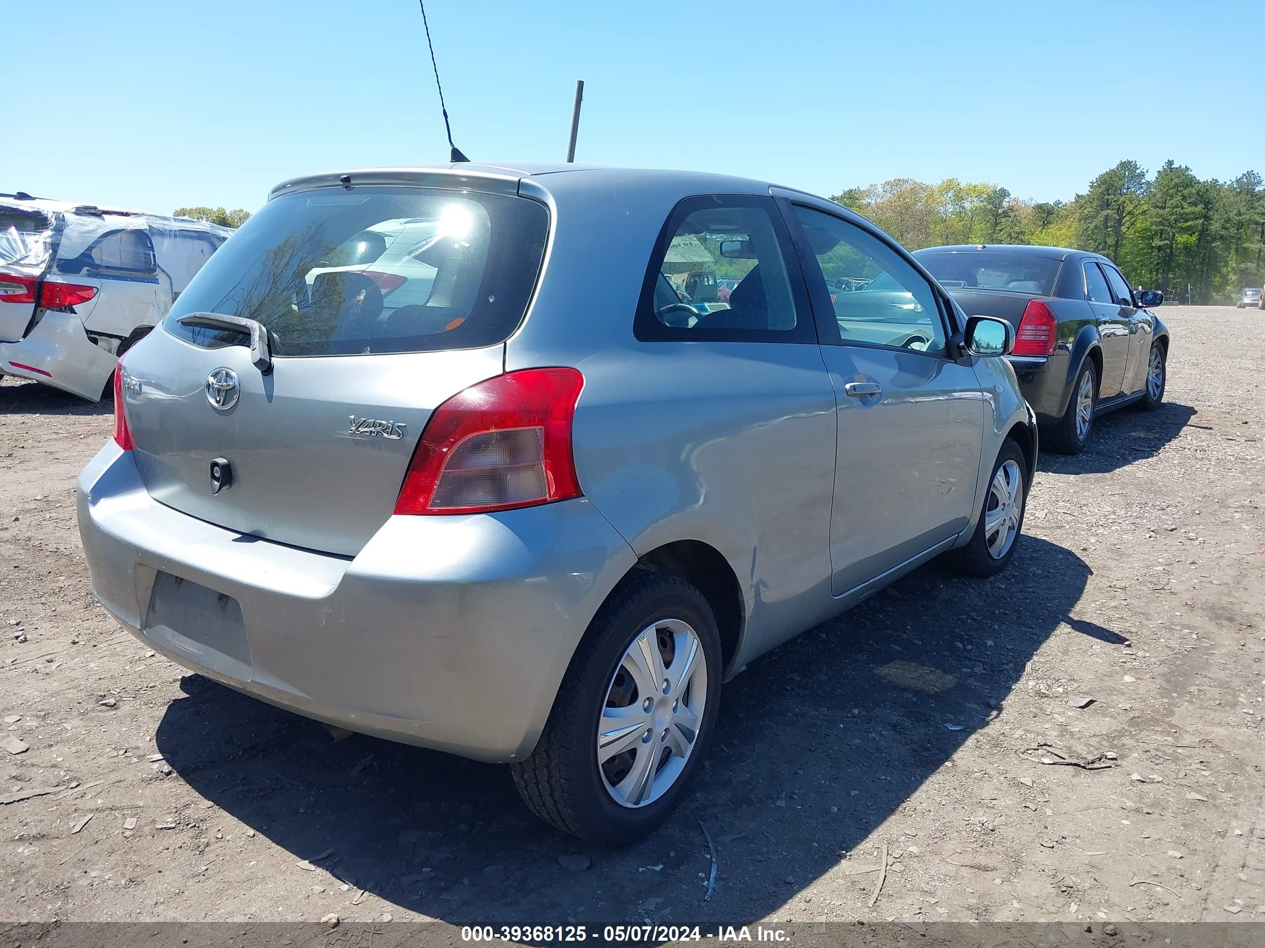 Photo 3 VIN: JTDJT923075108834 - TOYOTA YARIS 