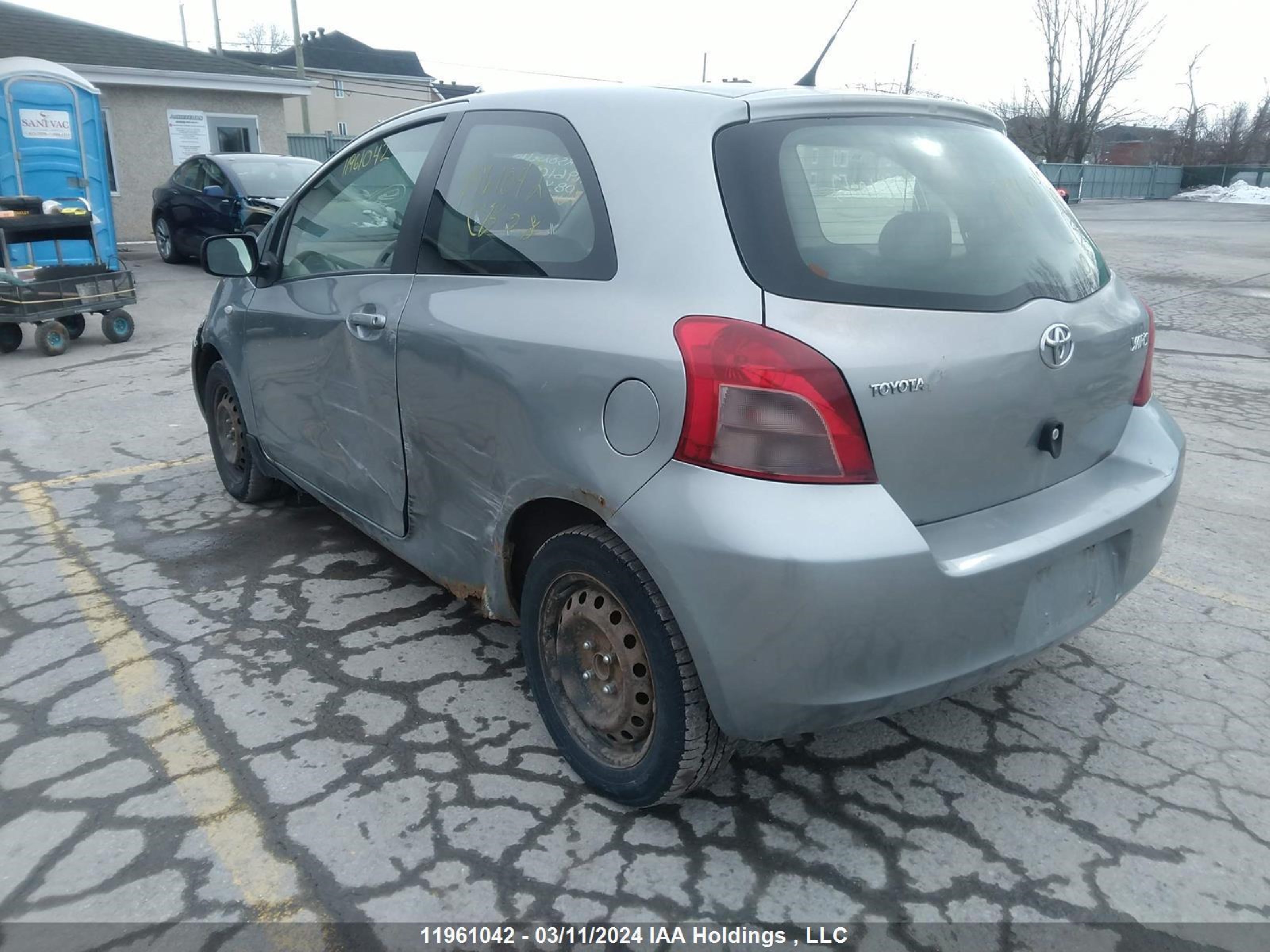 Photo 2 VIN: JTDJT923385159472 - TOYOTA YARIS 