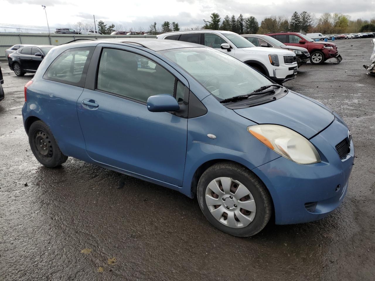 Photo 3 VIN: JTDJT923485165765 - TOYOTA YARIS 