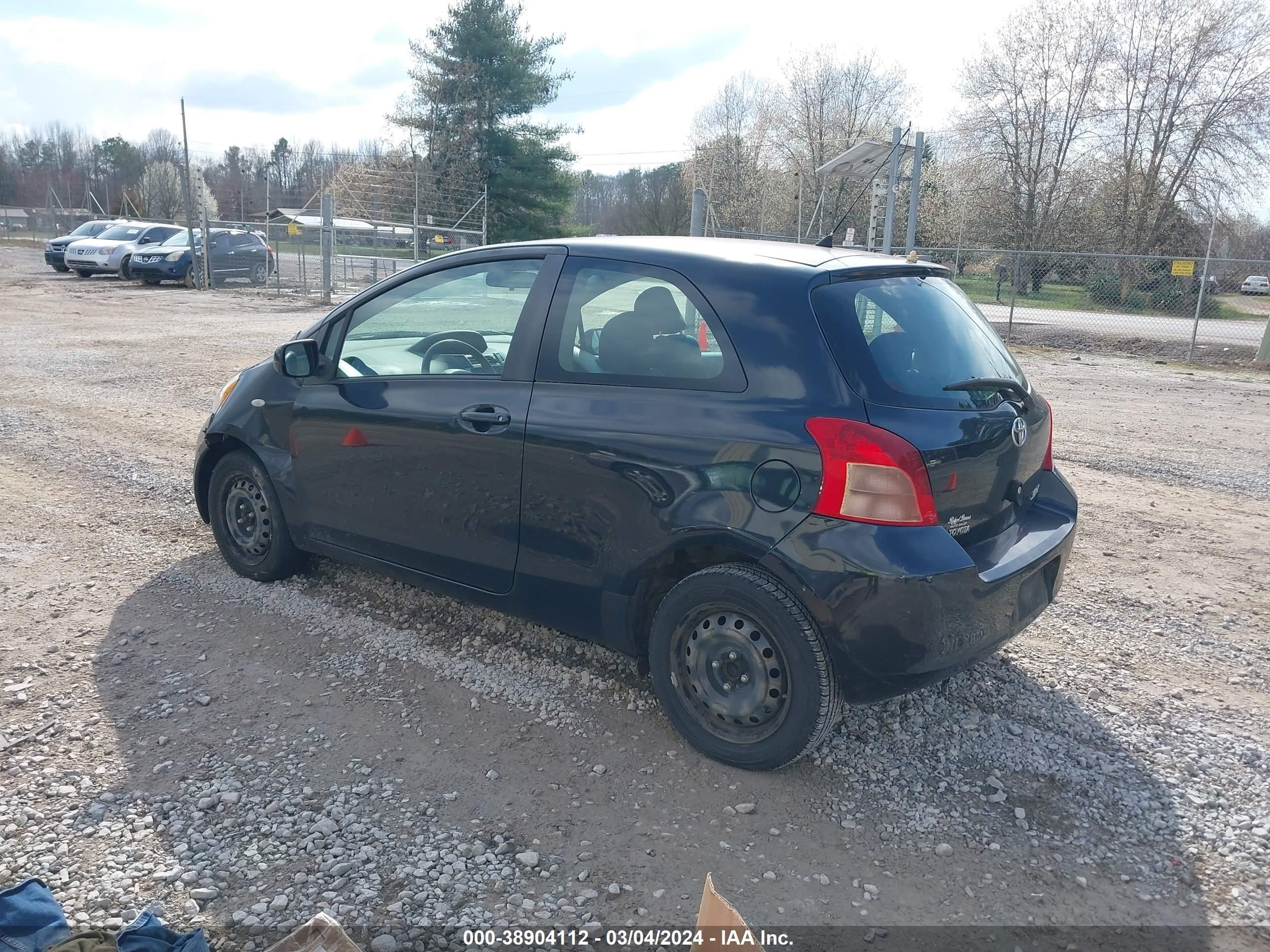 Photo 2 VIN: JTDJT923485196255 - TOYOTA YARIS 