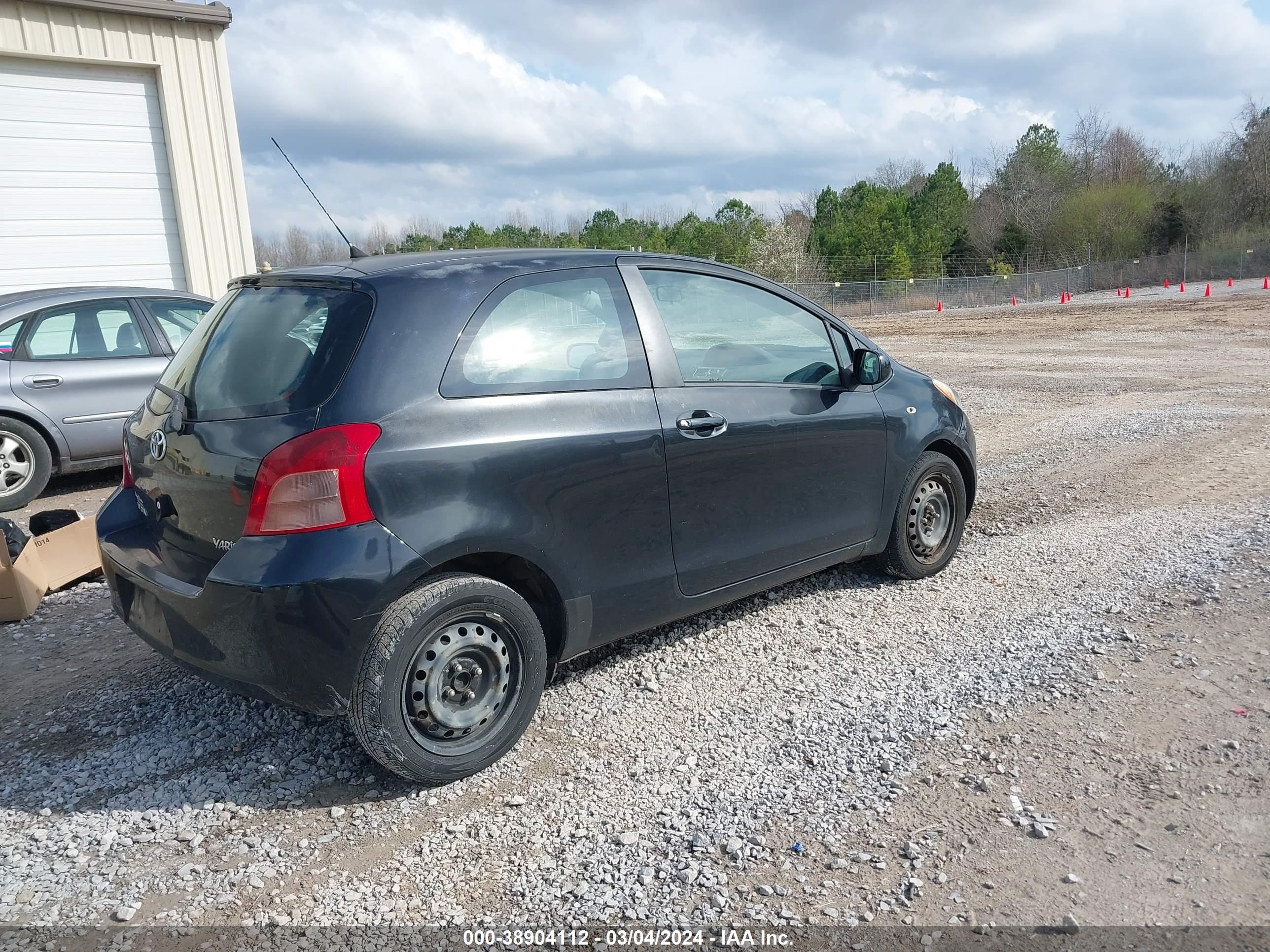 Photo 3 VIN: JTDJT923485196255 - TOYOTA YARIS 