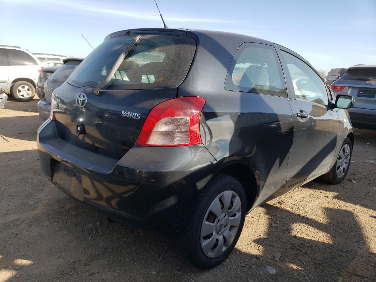 Photo 2 VIN: JTDJT923485218612 - TOYOTA YARIS 