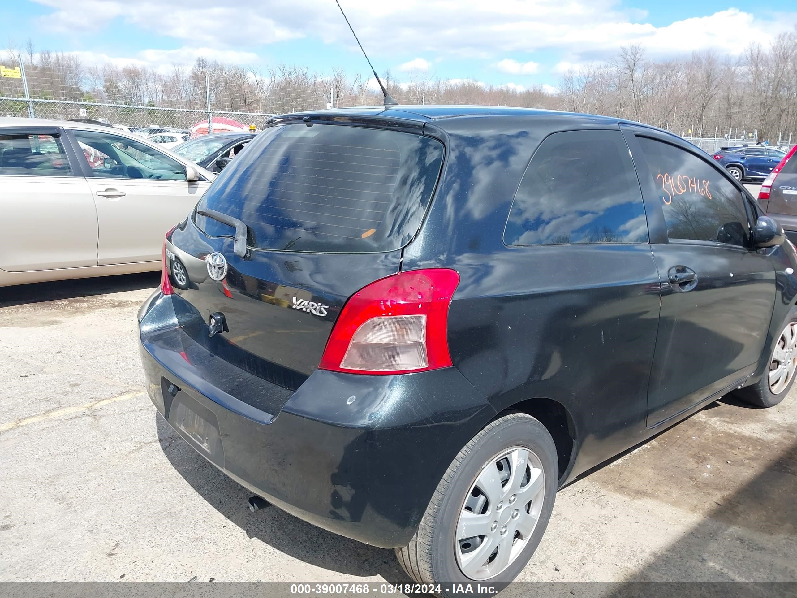 Photo 3 VIN: JTDJT923485219436 - TOYOTA YARIS 