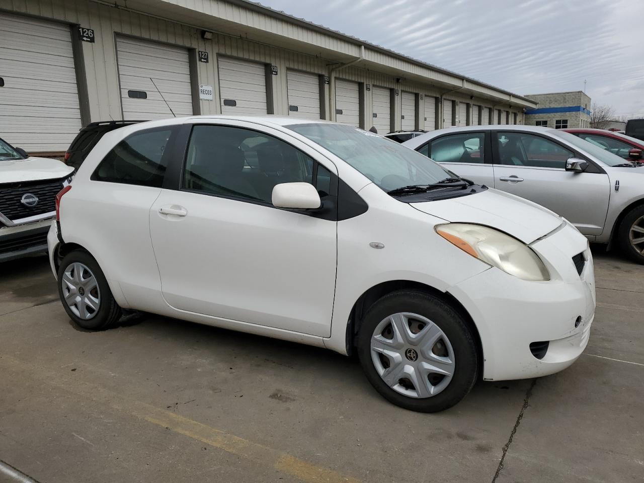 Photo 3 VIN: JTDJT923775108328 - TOYOTA YARIS 