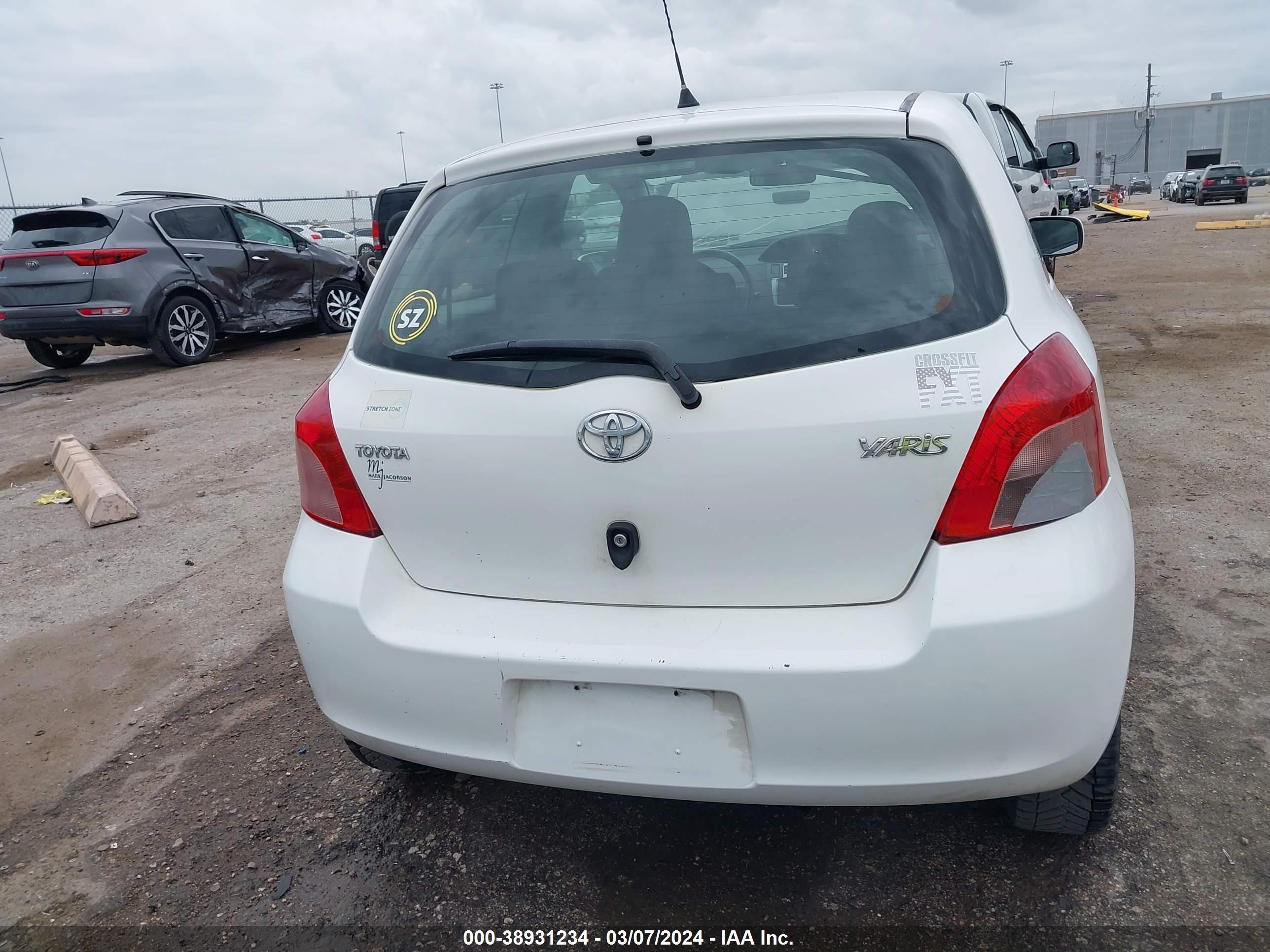 Photo 15 VIN: JTDJT923785198257 - TOYOTA YARIS 