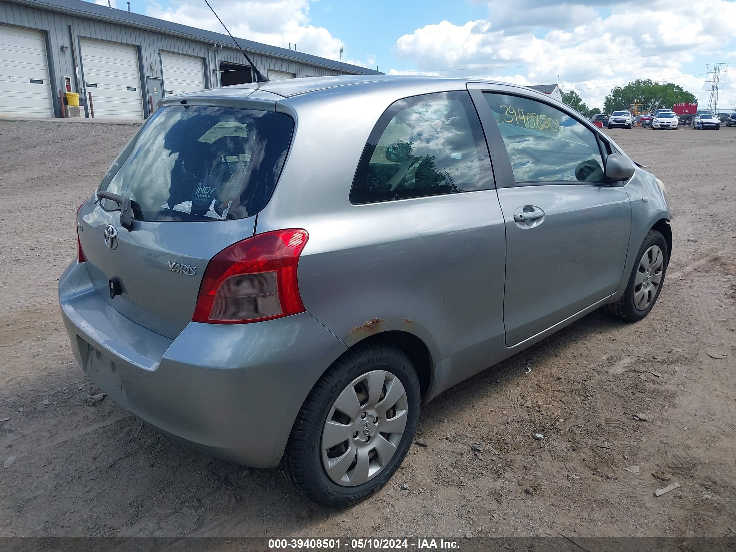 Photo 3 VIN: JTDJT923985156611 - TOYOTA YARIS 