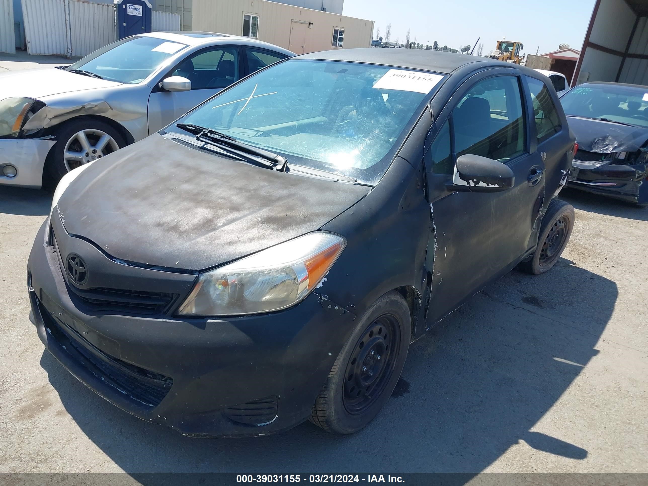 Photo 13 VIN: JTDJTUD3XCD536734 - TOYOTA YARIS 