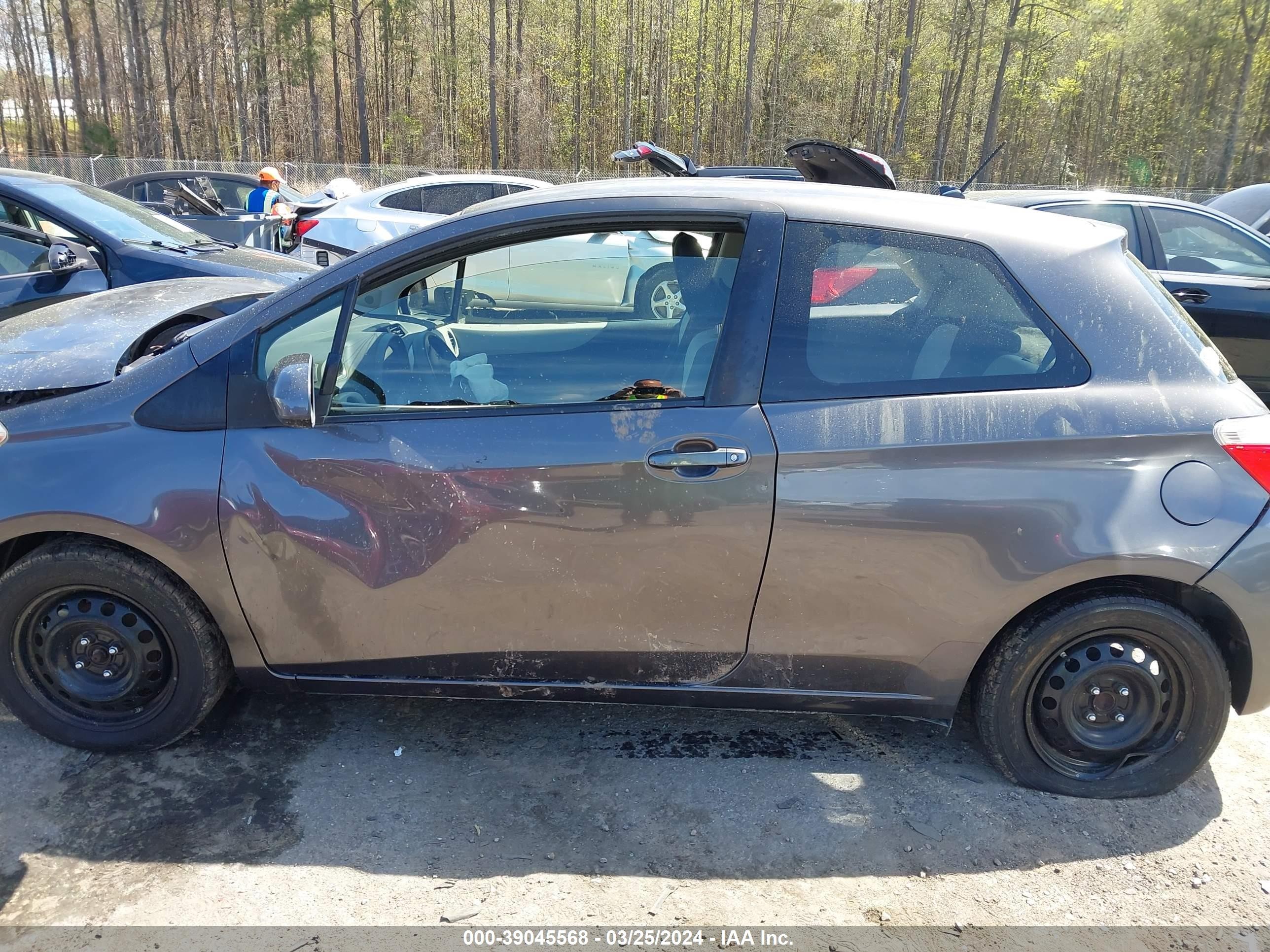 Photo 14 VIN: JTDJTUD3XED593700 - TOYOTA YARIS 