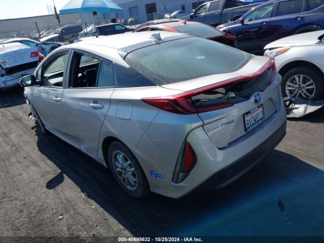 Photo 2 VIN: JTDKAMFP0M3176522 - TOYOTA PRIUS PRIME 