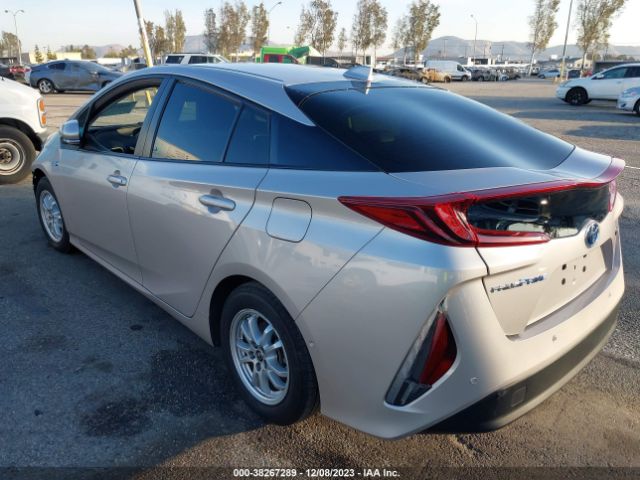 Photo 2 VIN: JTDKAMFP0M3178710 - TOYOTA PRIUS PRIME 