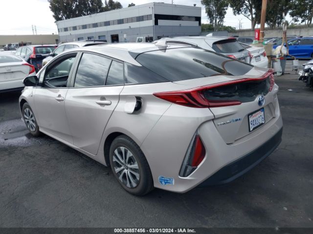 Photo 2 VIN: JTDKAMFP0M3188458 - TOYOTA PRIUS PRIME 