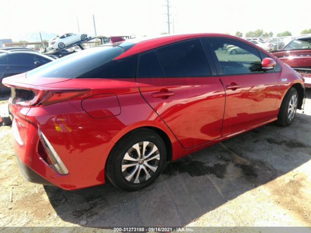 Photo 3 VIN: JTDKAMFP0M3189383 - TOYOTA PRIUS PRIME 