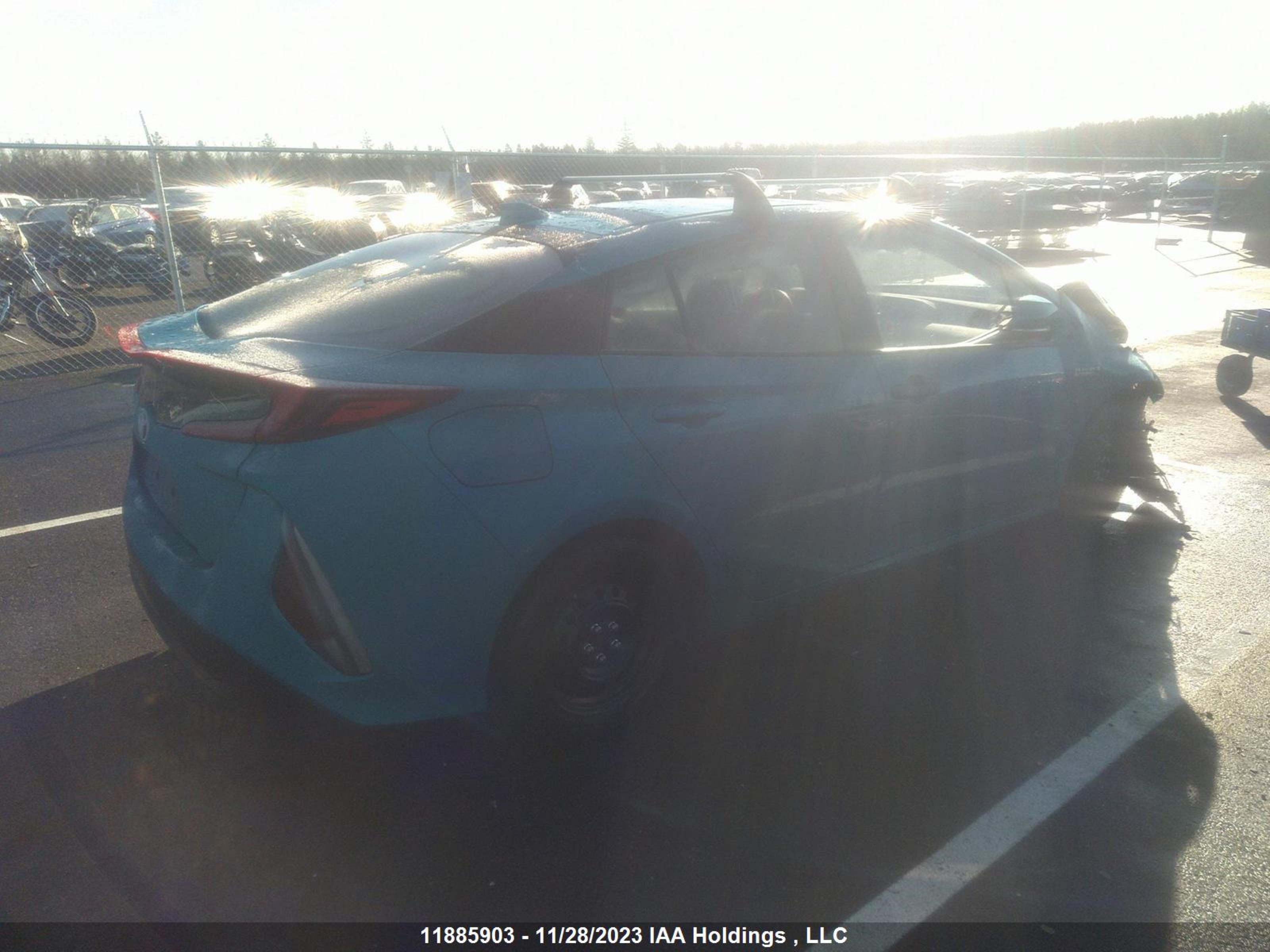 Photo 3 VIN: JTDKAMFP0N3208290 - TOYOTA PRIUS 