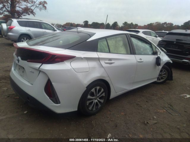 Photo 3 VIN: JTDKAMFP1M3191188 - TOYOTA PRIUS PRIME 