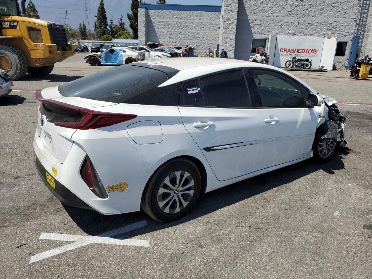 Photo 2 VIN: JTDKAMFP2M3170530 - TOYOTA PRIUS 