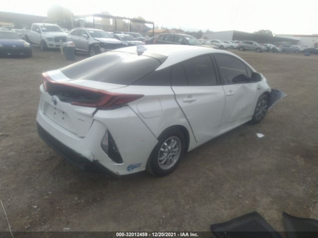 Photo 3 VIN: JTDKAMFP3M3173954 - TOYOTA PRIUS PRIME 