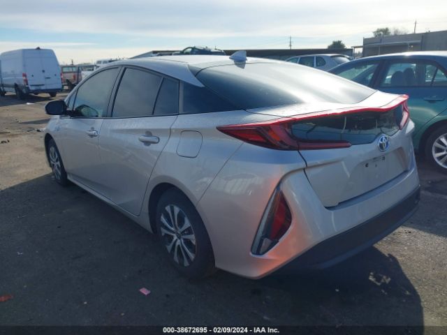 Photo 2 VIN: JTDKAMFP3M3187112 - TOYOTA PRIUS PRIME 