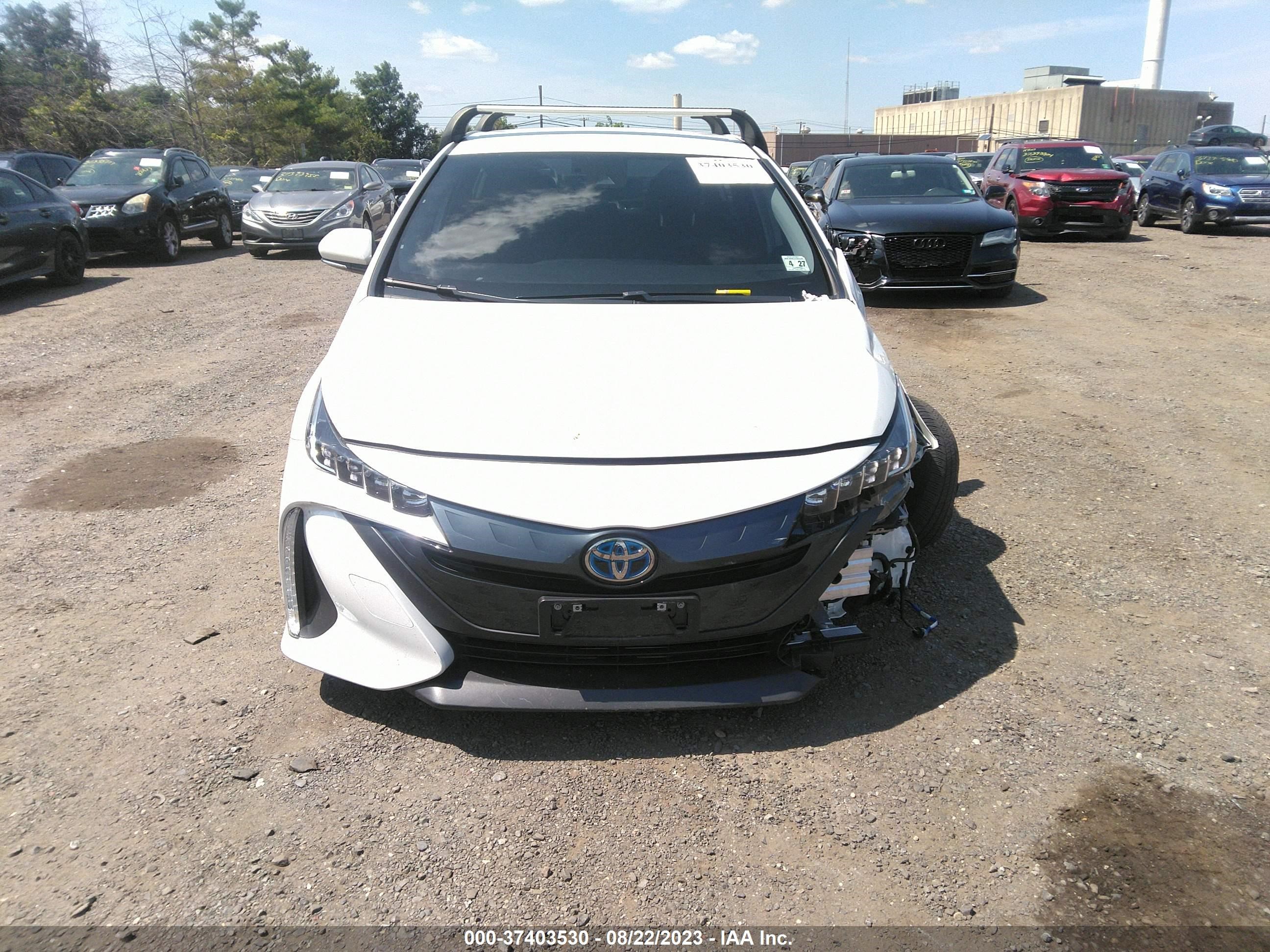 Photo 11 VIN: JTDKAMFP3N3210454 - TOYOTA PRIUS 