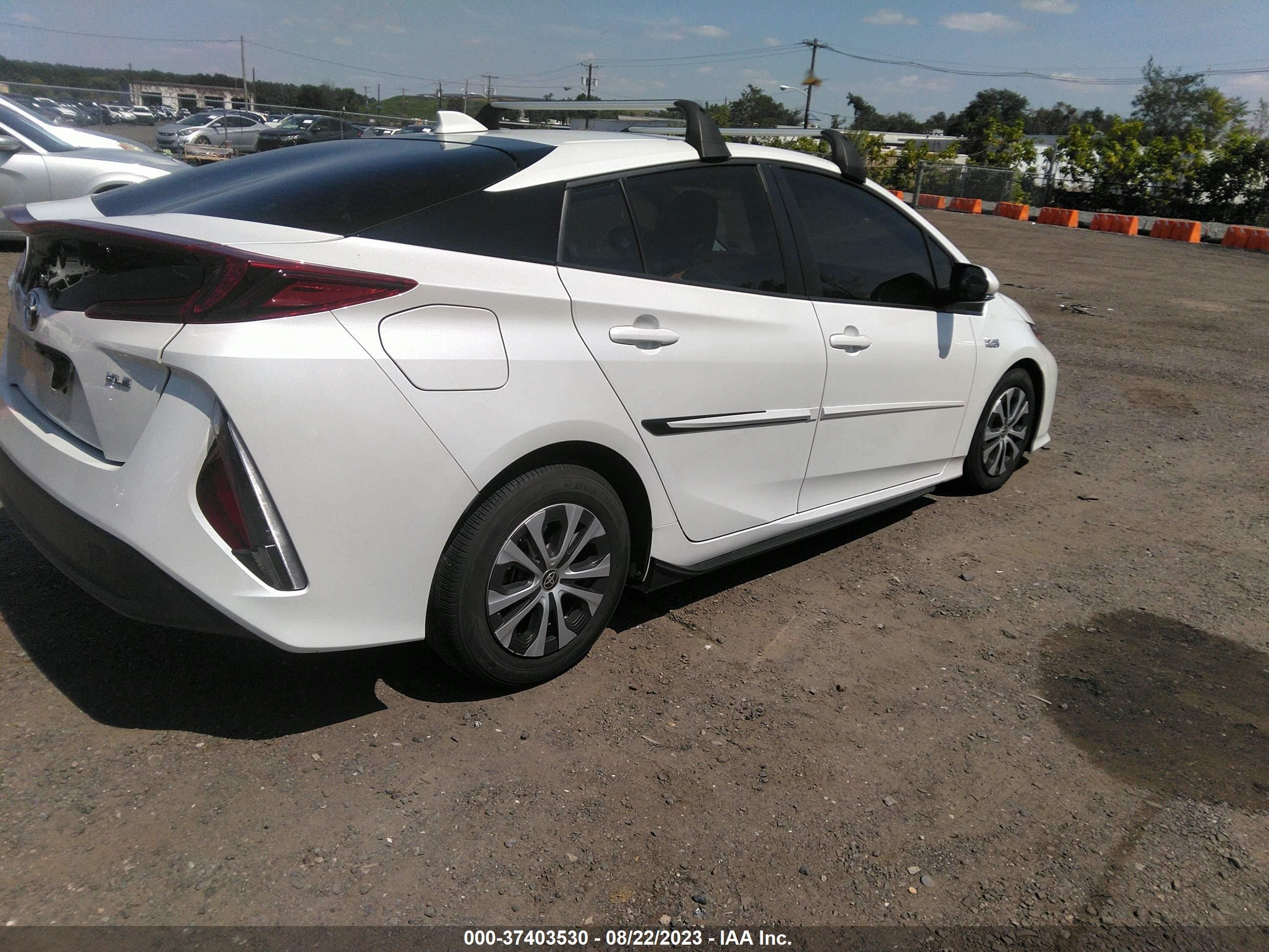 Photo 3 VIN: JTDKAMFP3N3210454 - TOYOTA PRIUS 