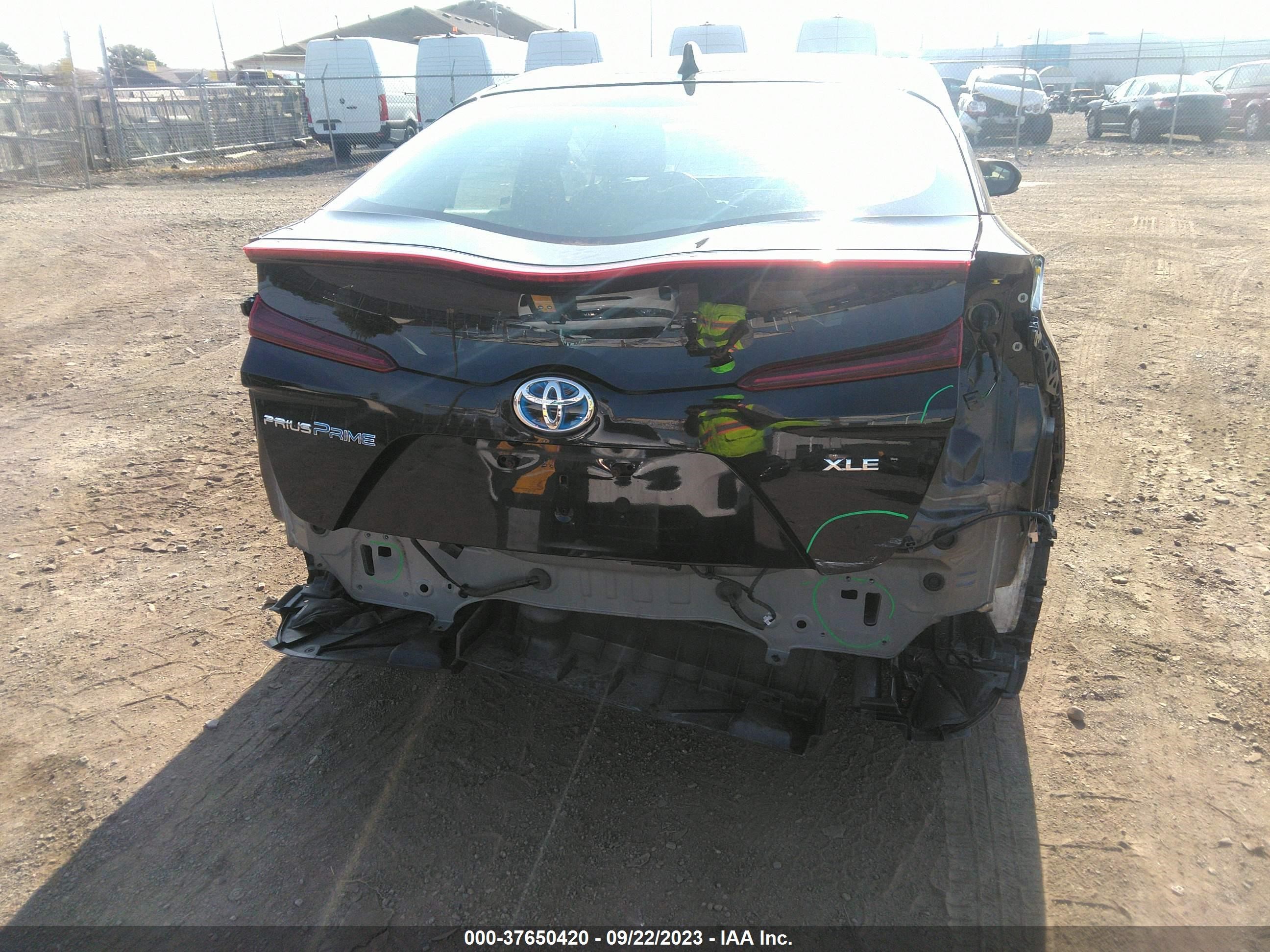 Photo 15 VIN: JTDKAMFP4M3185014 - TOYOTA PRIUS 