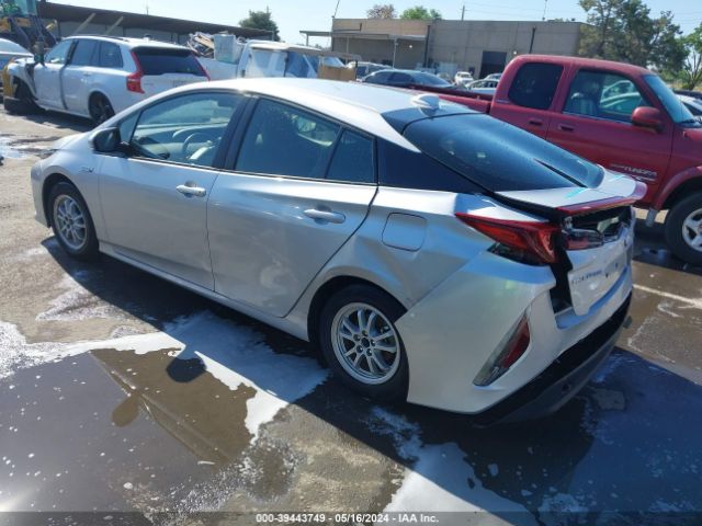 Photo 2 VIN: JTDKAMFP6M3177156 - TOYOTA PRIUS PRIME 