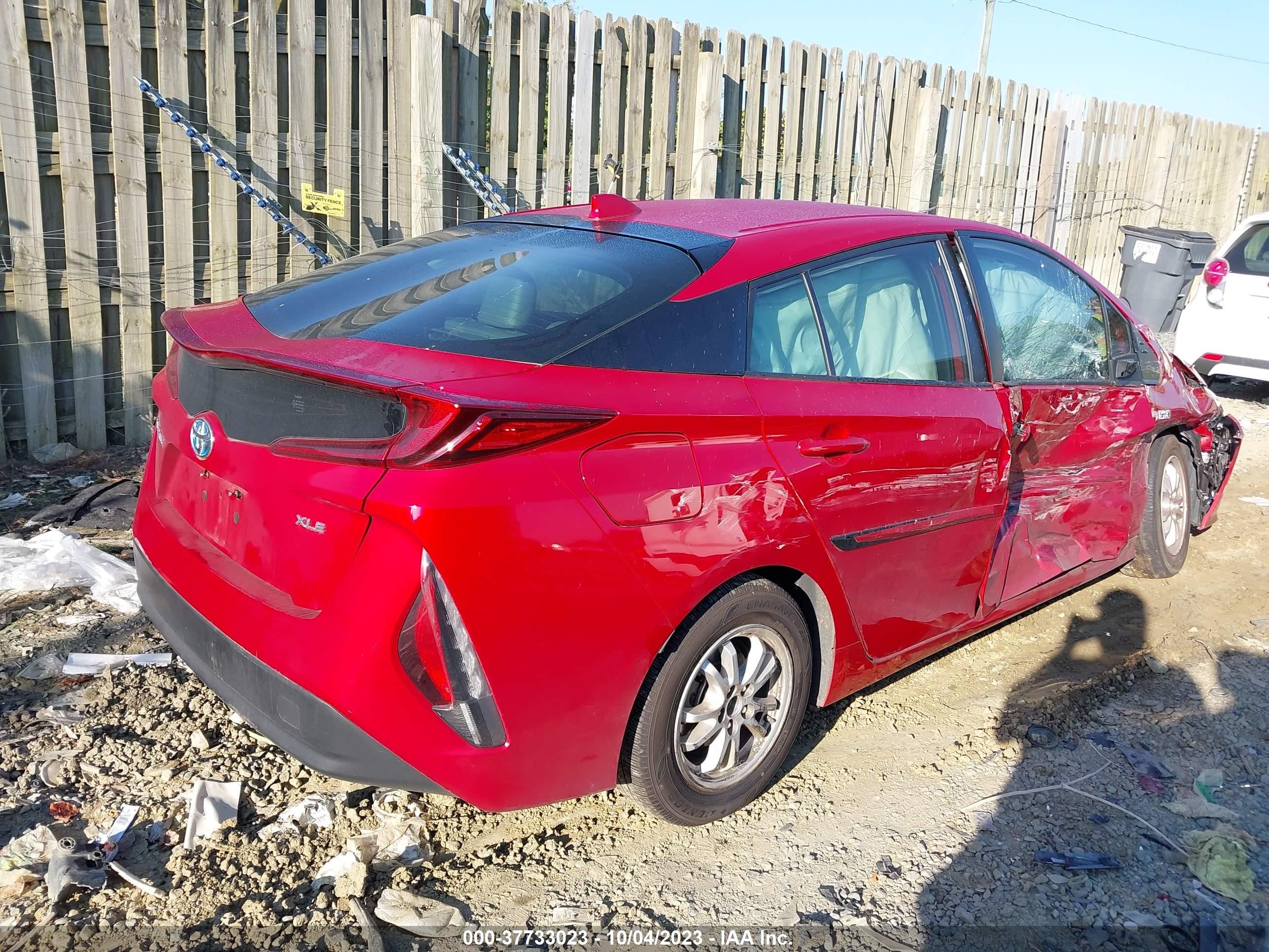 Photo 3 VIN: JTDKAMFP6M3178663 - TOYOTA PRIUS 