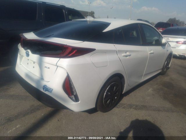 Photo 3 VIN: JTDKAMFP6M3183846 - TOYOTA PRIUS PRIME 