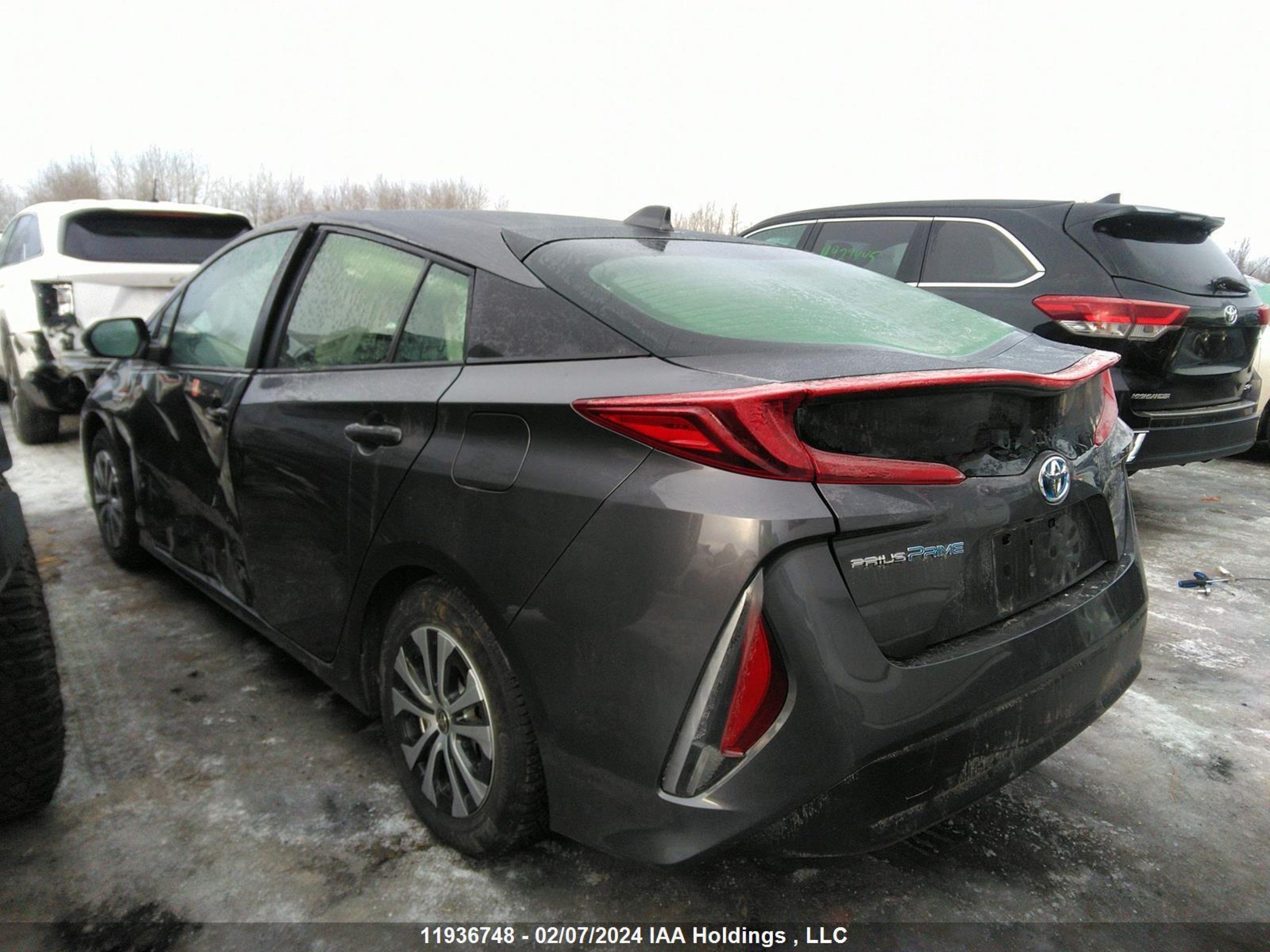 Photo 2 VIN: JTDKAMFP6N3200193 - TOYOTA PRIUS 