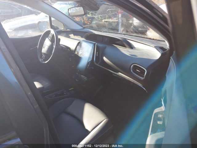 Photo 4 VIN: JTDKAMFP6N3227748 - TOYOTA PRIUS PRIME 