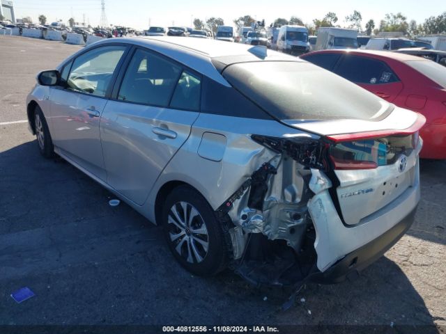 Photo 2 VIN: JTDKAMFP7M3175450 - TOYOTA PRIUS PRIME 