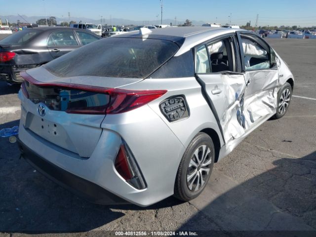 Photo 3 VIN: JTDKAMFP7M3175450 - TOYOTA PRIUS PRIME 