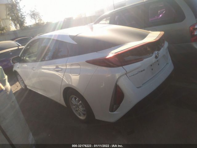 Photo 2 VIN: JTDKAMFP7M3182141 - TOYOTA PRIUS PRIME 