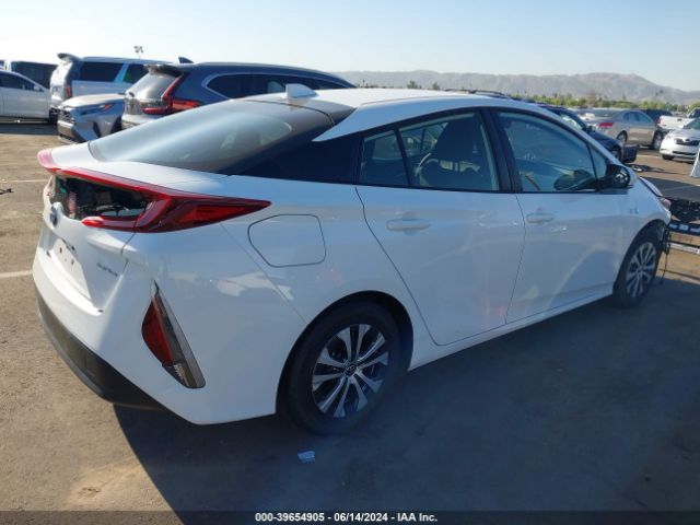 Photo 3 VIN: JTDKAMFP7M3188134 - TOYOTA PRIUS PRIME 