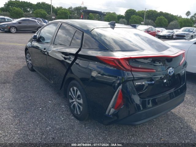 Photo 2 VIN: JTDKAMFP8M3184190 - TOYOTA PRIUS PRIME 