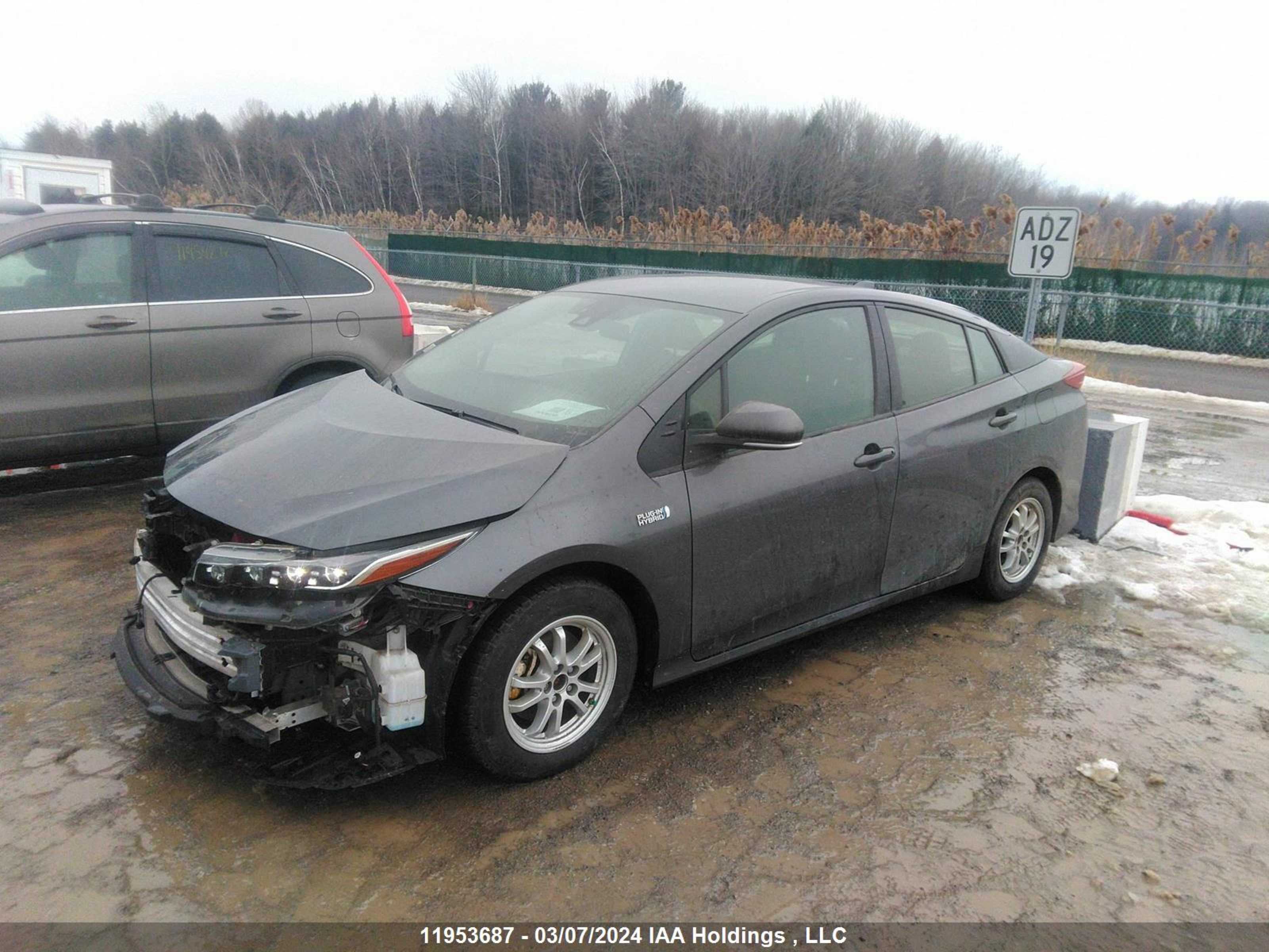 Photo 1 VIN: JTDKAMFP8M3186411 - TOYOTA PRIUS 