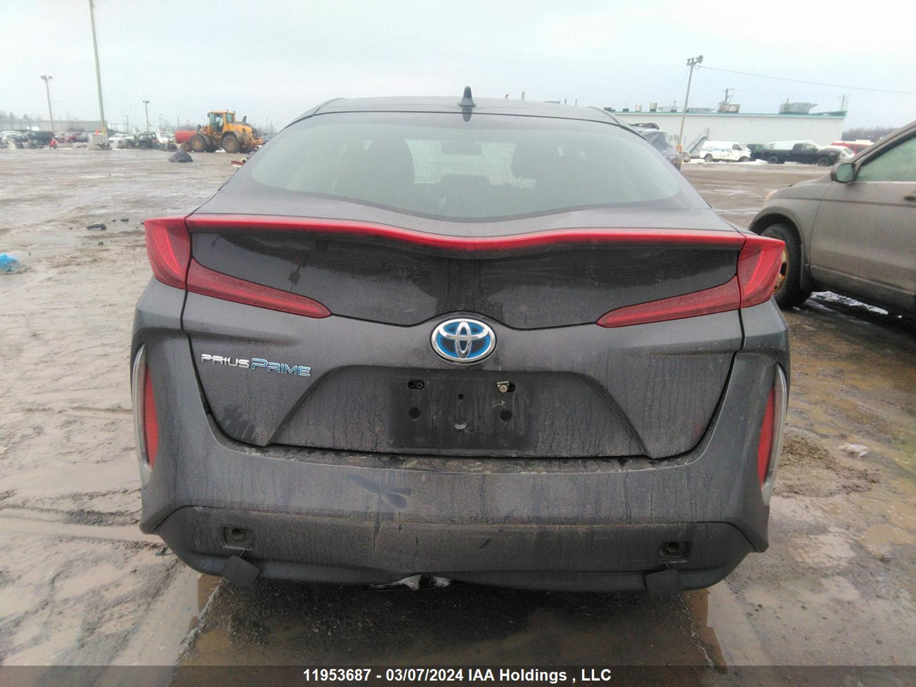 Photo 16 VIN: JTDKAMFP8M3186411 - TOYOTA PRIUS 