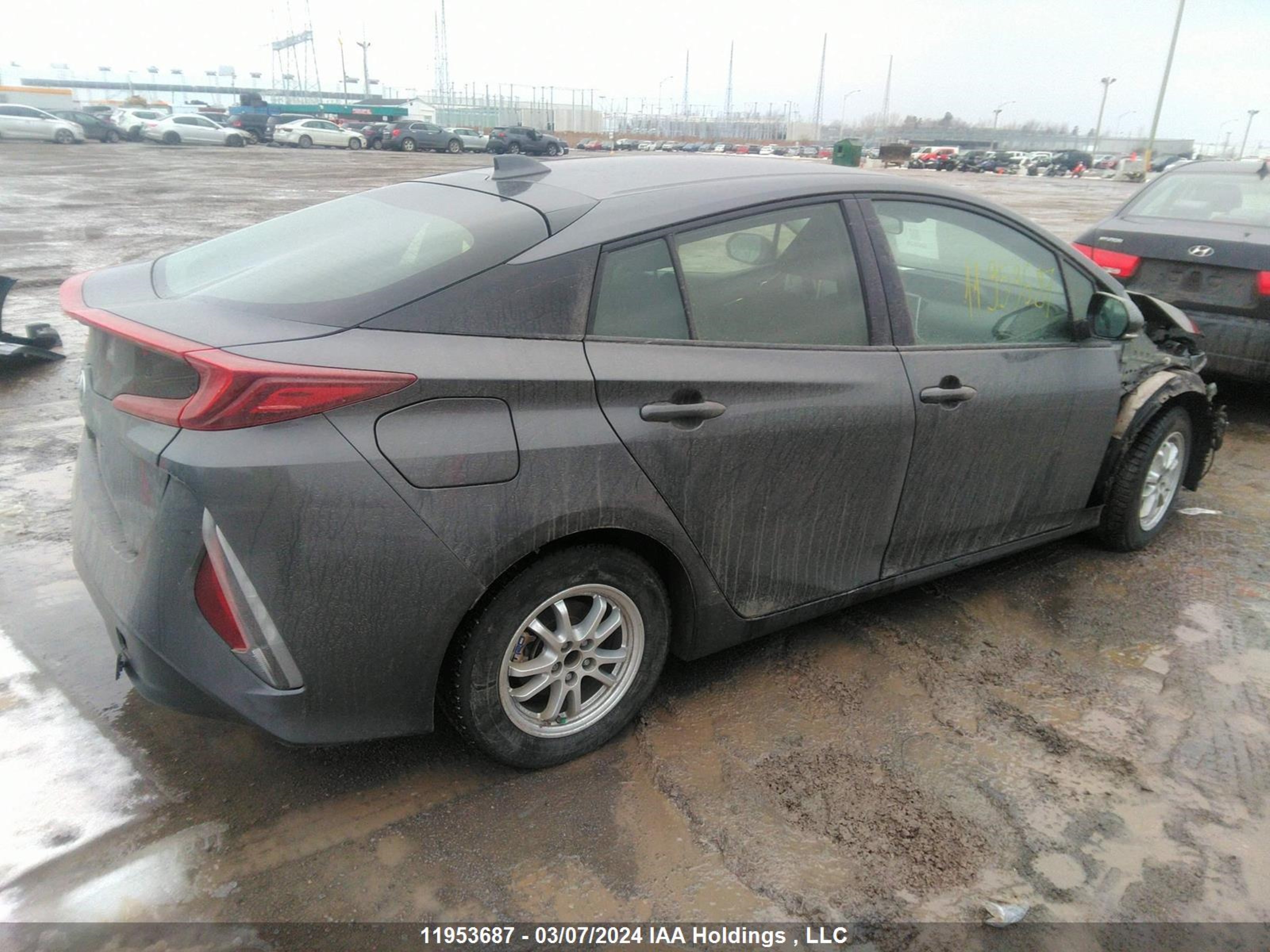 Photo 3 VIN: JTDKAMFP8M3186411 - TOYOTA PRIUS 