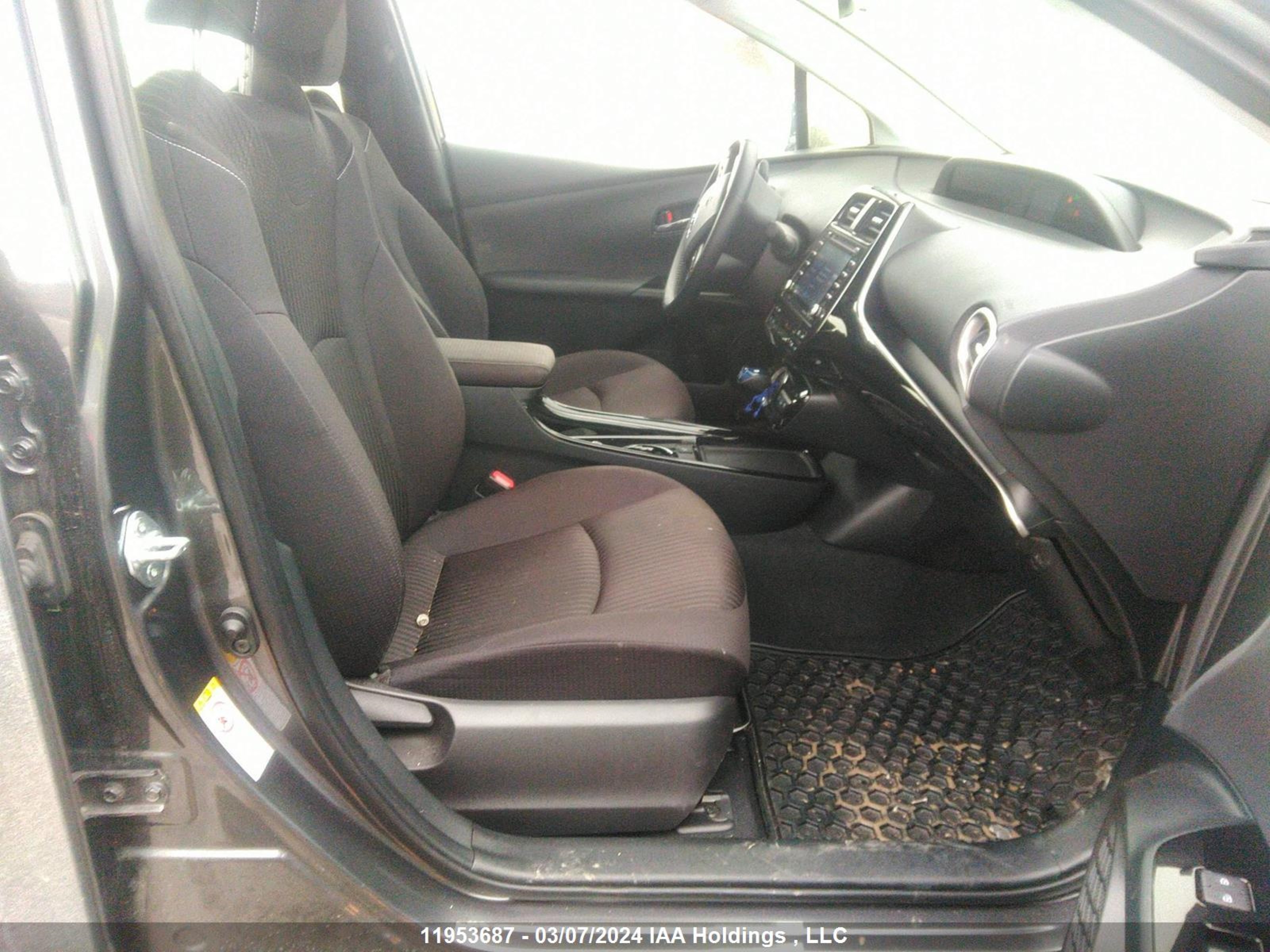 Photo 4 VIN: JTDKAMFP8M3186411 - TOYOTA PRIUS 