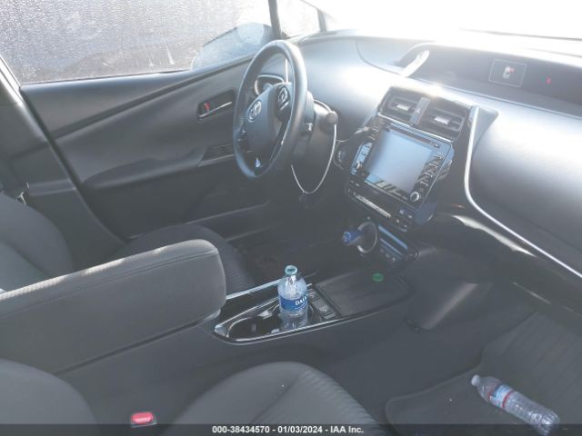 Photo 4 VIN: JTDKAMFP9M3174851 - TOYOTA PRIUS PRIME 