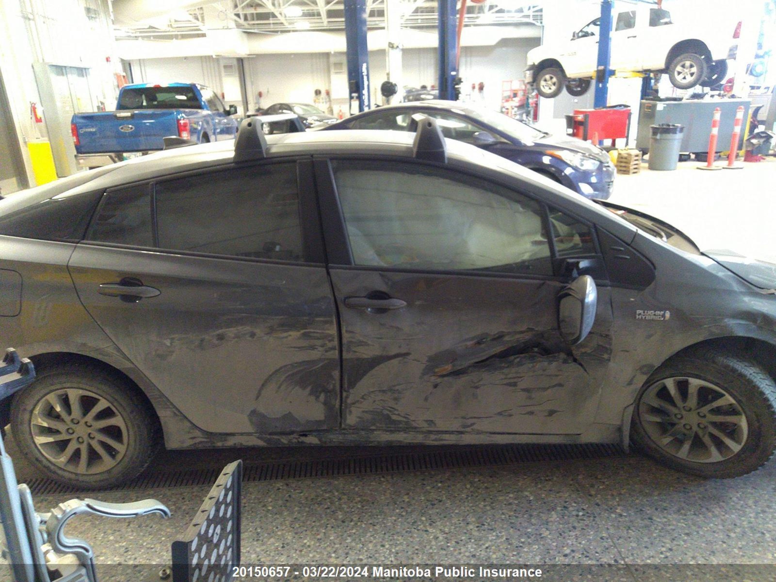 Photo 12 VIN: JTDKAMFP9M3179810 - TOYOTA PRIUS 