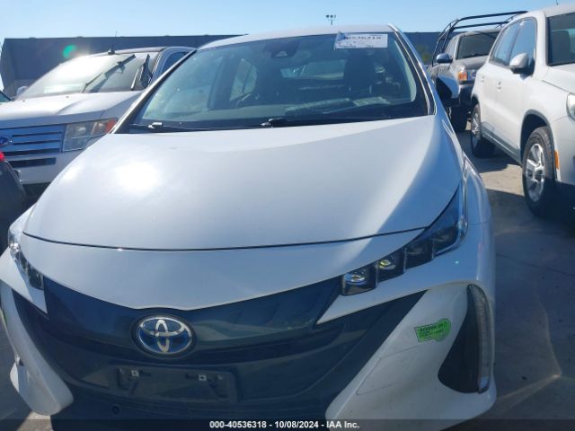 Photo 5 VIN: JTDKAMFP9N3208644 - TOYOTA PRIUS PRIME 