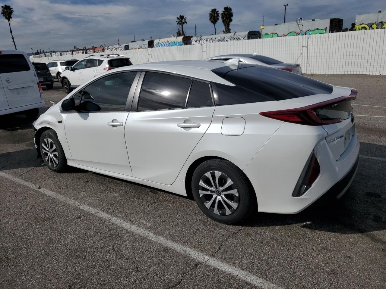 Photo 1 VIN: JTDKAMFP9N3210183 - TOYOTA PRIUS 