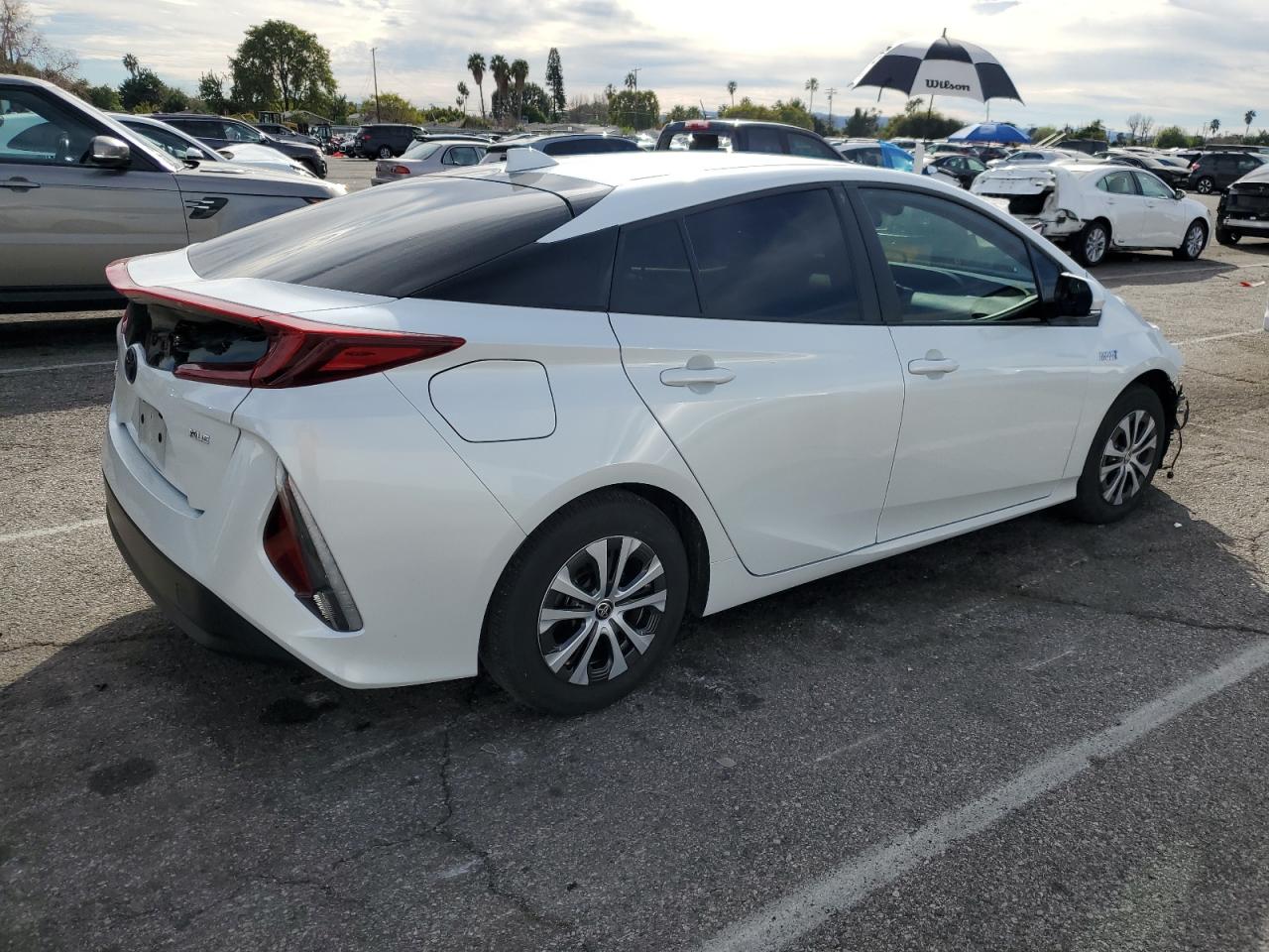 Photo 2 VIN: JTDKAMFP9N3210183 - TOYOTA PRIUS 