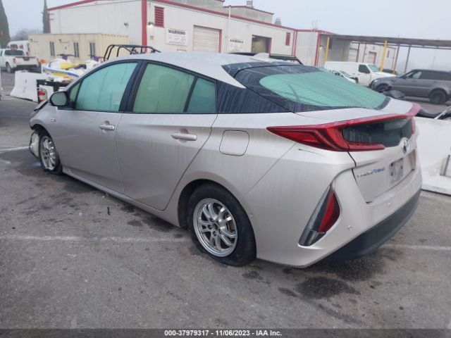 Photo 2 VIN: JTDKAMFPXM3172493 - TOYOTA PRIUS PRIME 