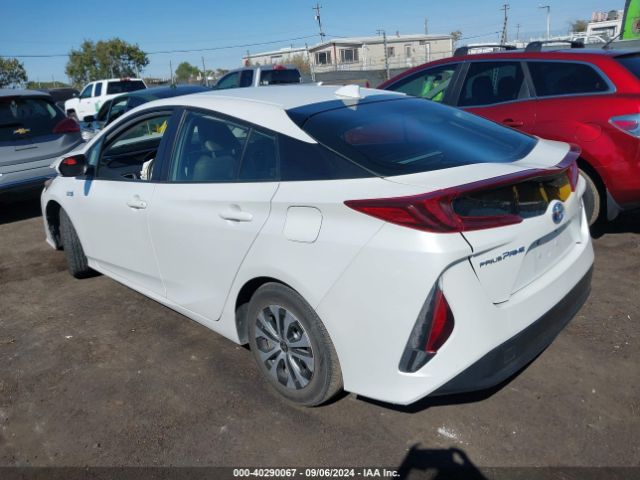 Photo 2 VIN: JTDKAMFPXM3172901 - TOYOTA PRIUS PRIME 